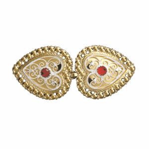 Capespenne med raud stein, forgylt/kvit