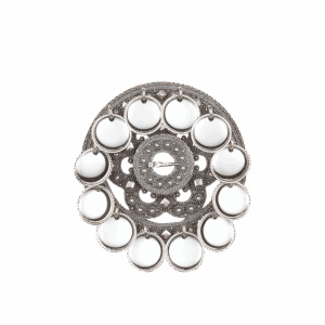 Slangesølje Telemark med lauv, oksidert