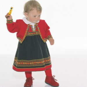 STRIKKEPAKKE BUNADSKJOLE OG JAKKE, VESTFOLD 1956