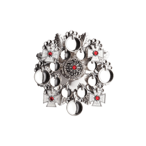 Sølje med raud stein, oksidert