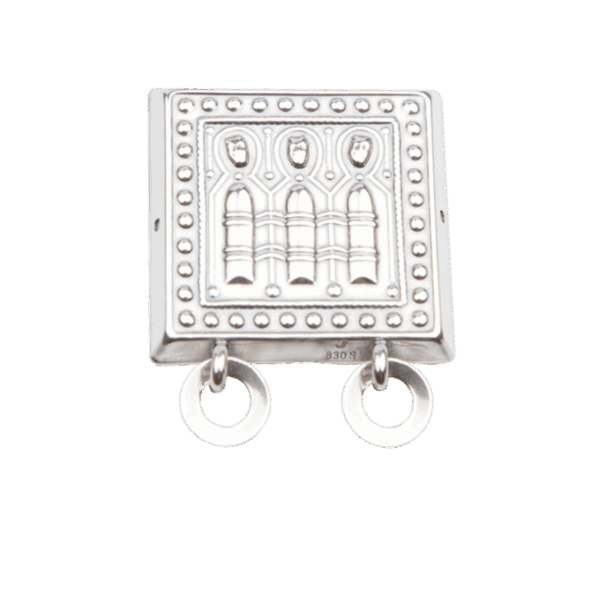 Beltestøl Nordmøre med møllestein, oksidert