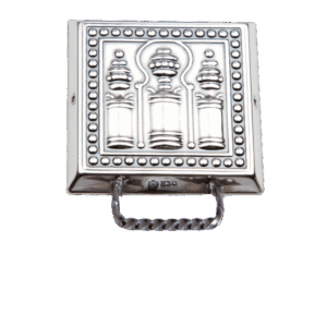 Veskestøl stor med kort hempe, oksidert