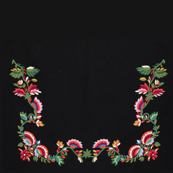 Materialpakke brodert sjal og forkle Vest-Agderbunad