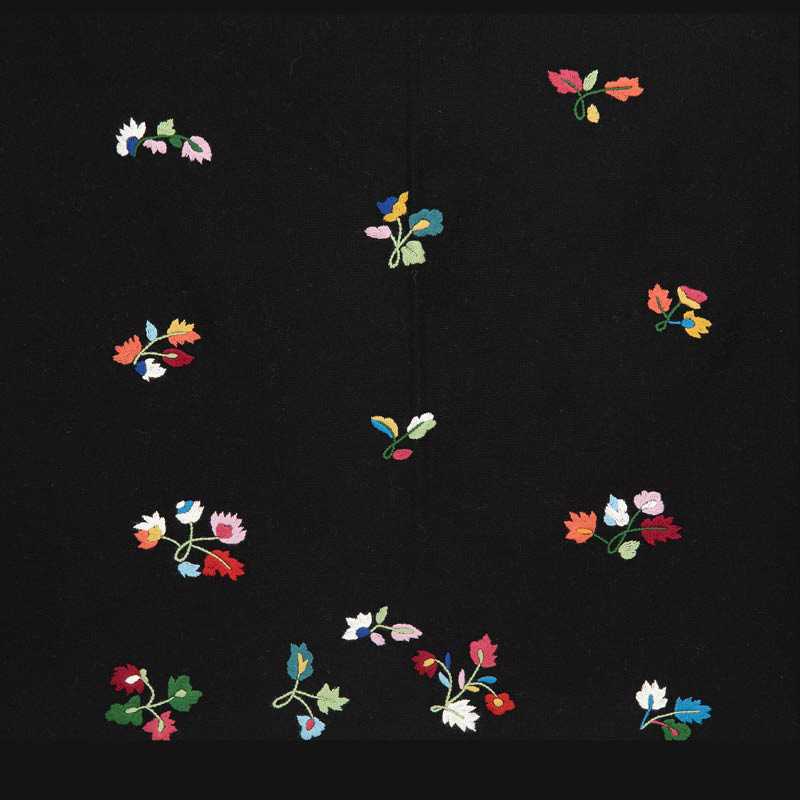 Materialpakke brodert sjal og forkle Vest-Agderbunad - Bilde 9