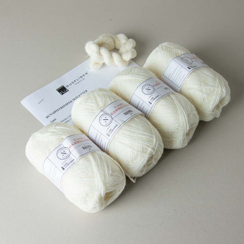 Materialpakke strømper med fletter til Trønderbunad - Bilde 6