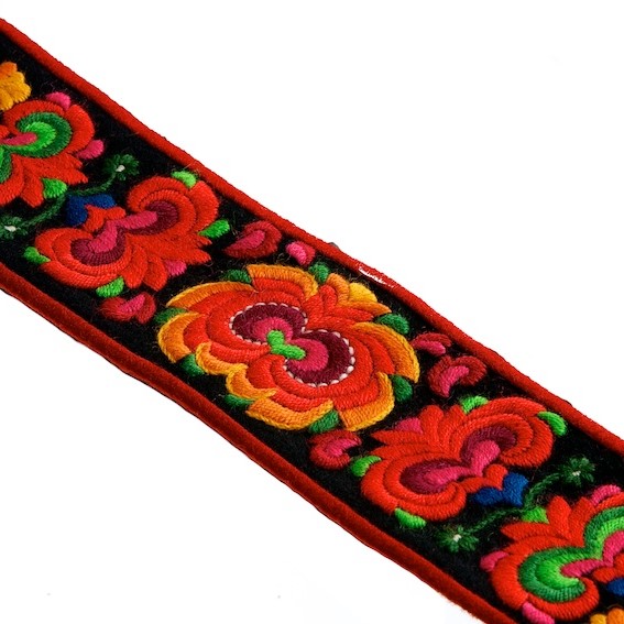 Broderingspakke til bunad fra Nedre Hallingdal