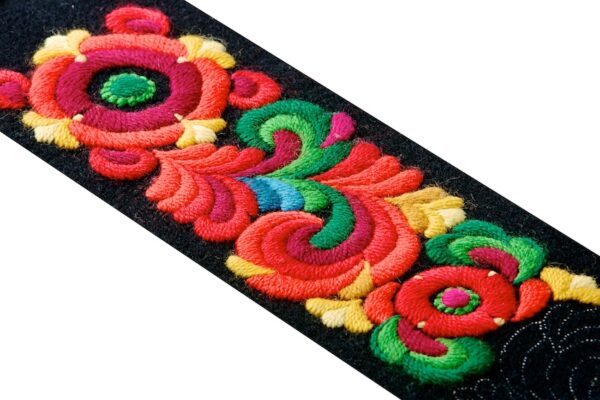 Broderingspakke til bunad fra Øvre Hallingdal