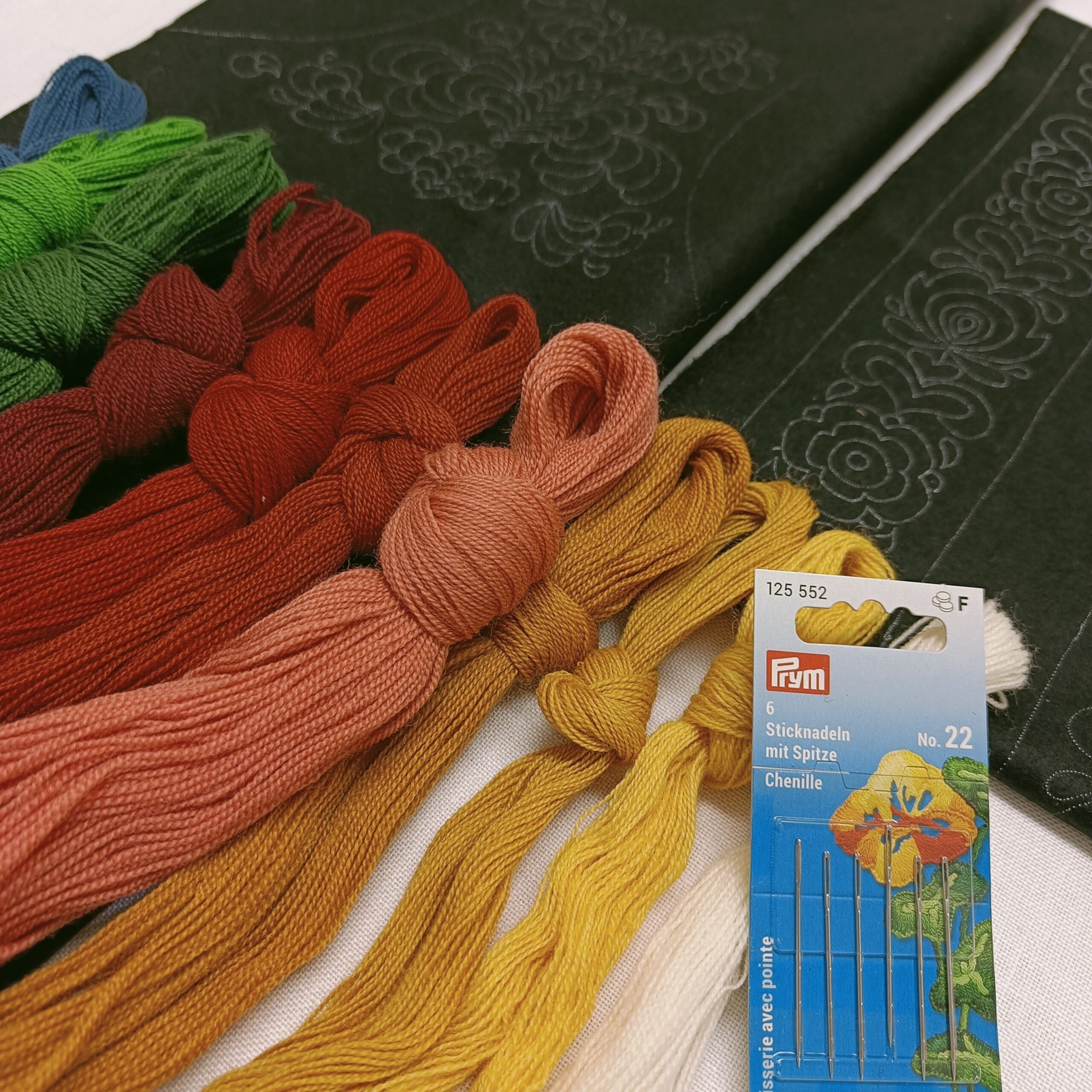 Broderingspakke til barnebunad fra Nedre Hallingdal - Bilde 5