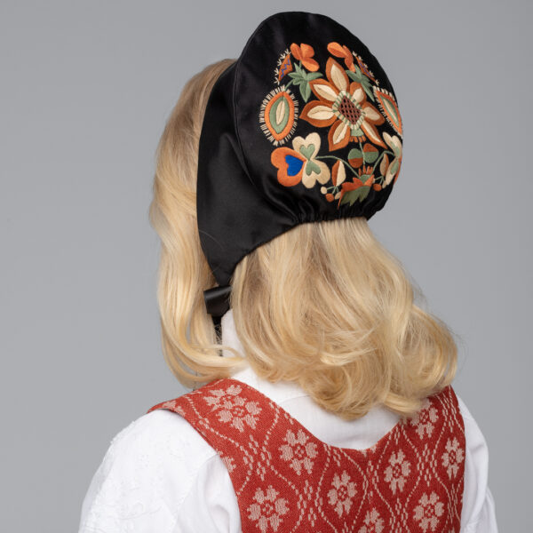 LUE TIL DAME TRØNDERBUNAD