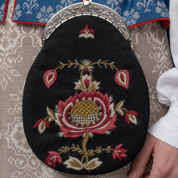 VESKE TIL DAME TRØNDERBUNAD