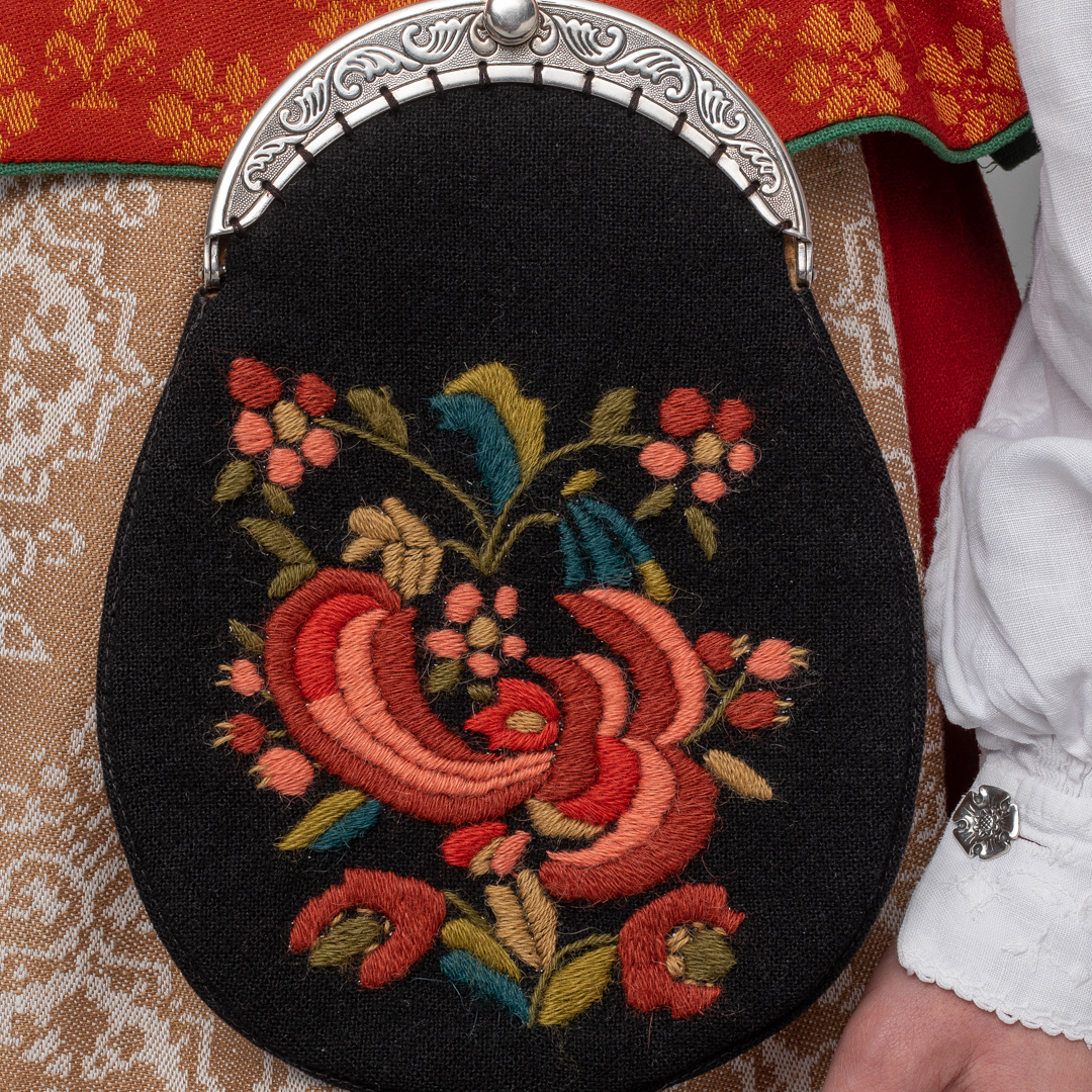 VESKE TIL DAME TRØNDERBUNAD - Bilde 7