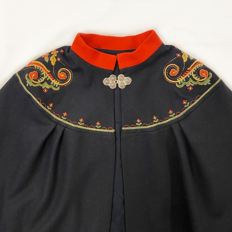 MATERIALPAKKE CAPE TIL VESTFOLD HUSFLIDSLAGS KVINNEBUNAD 32 MODELL - Bilde 4