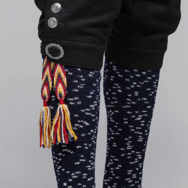 MATERIALPAKKE HOSEBÅND TIL MANNSBUNADEN FOR NORDLAND OG TROMS - Bilde 2