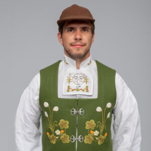 KOMPLETT MATERIALPAKKE BRODERT, TIL SENJA FESTDRAKT FOR HERRE - Bilde 3