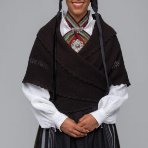 STRIKKEPAKKE, SJAL TIL TROMSBUNADEN FOR KVINNER - Bilde 3