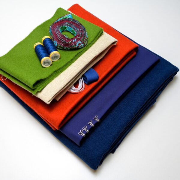 MATERIALPAKKE STAKK OG VEST, FINNMARKSBUNADEN FOR KVINNER