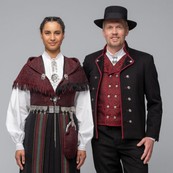 Askøy dame og herrebunad