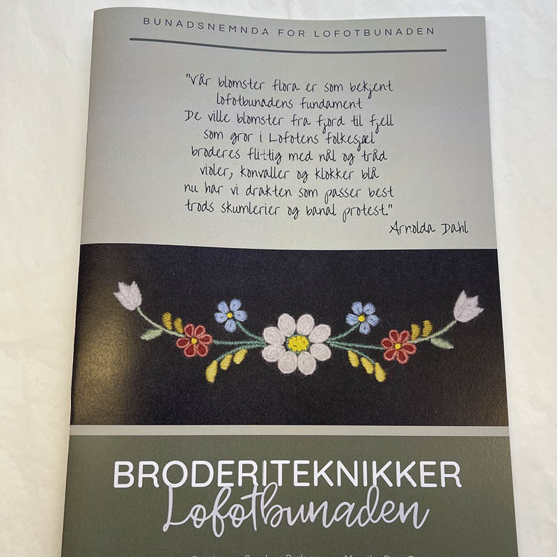 Hefte Broderiteknikk Lofotbunaden - Bilde 1