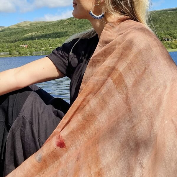 Skjerft Rusty i lin/modal/silke