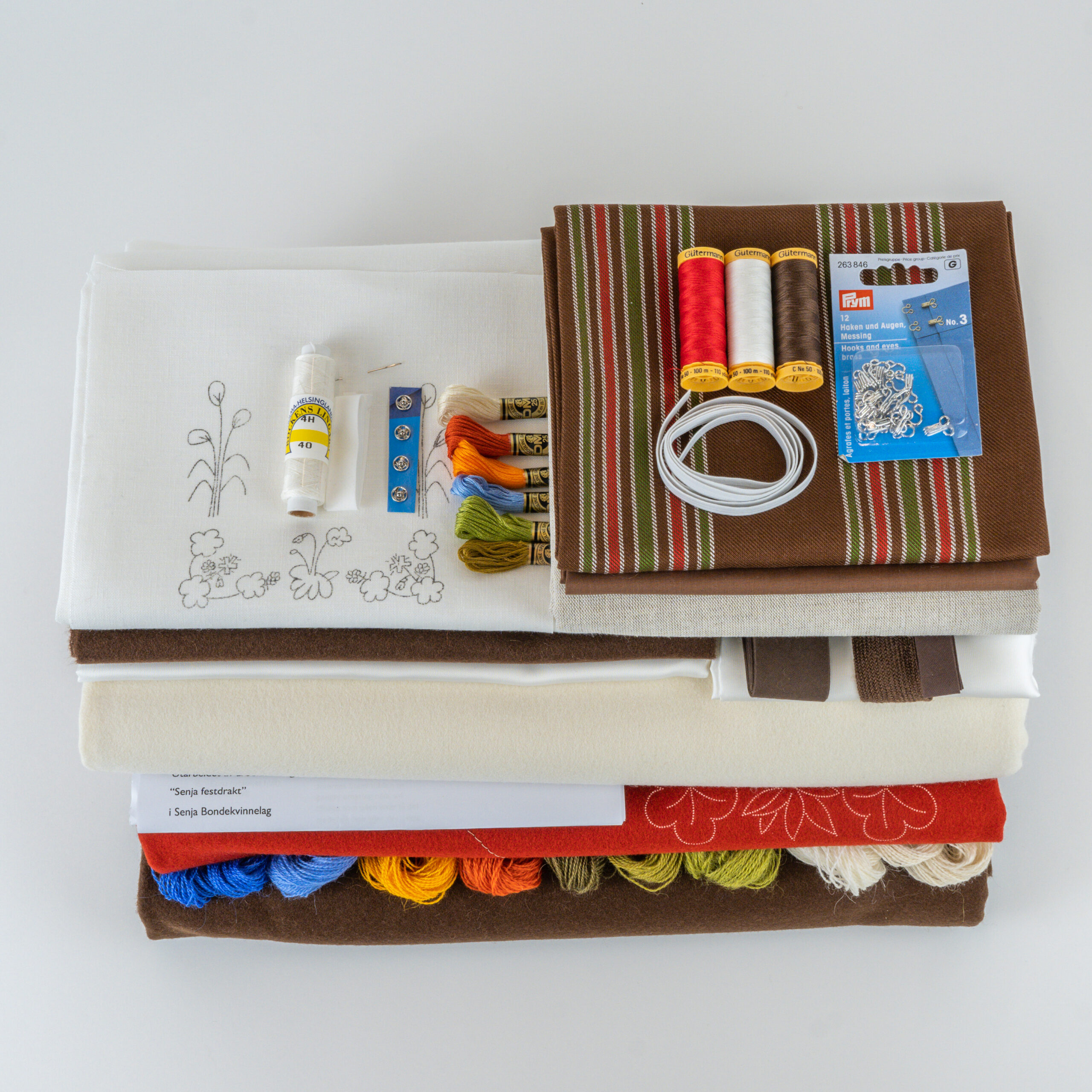 KOMPLETT MATERIALPAKKE TIL SENJA FESTDRAKT FOR KVINNER - Bilde 1