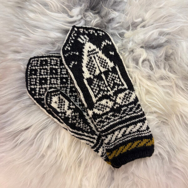 Strikkepakke Husflidens byvott sauesvart, Kristiansund