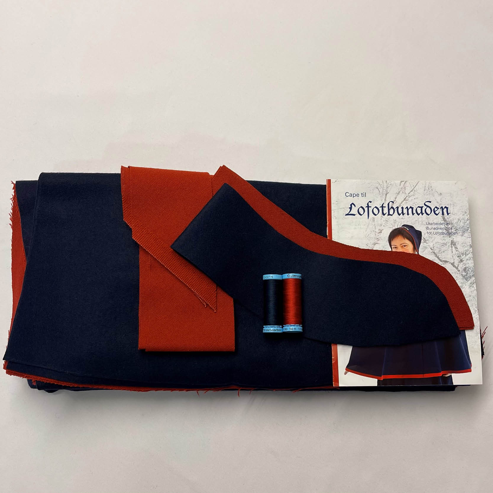 Materialpakke Cape til Lofotbunad - Bilde 1