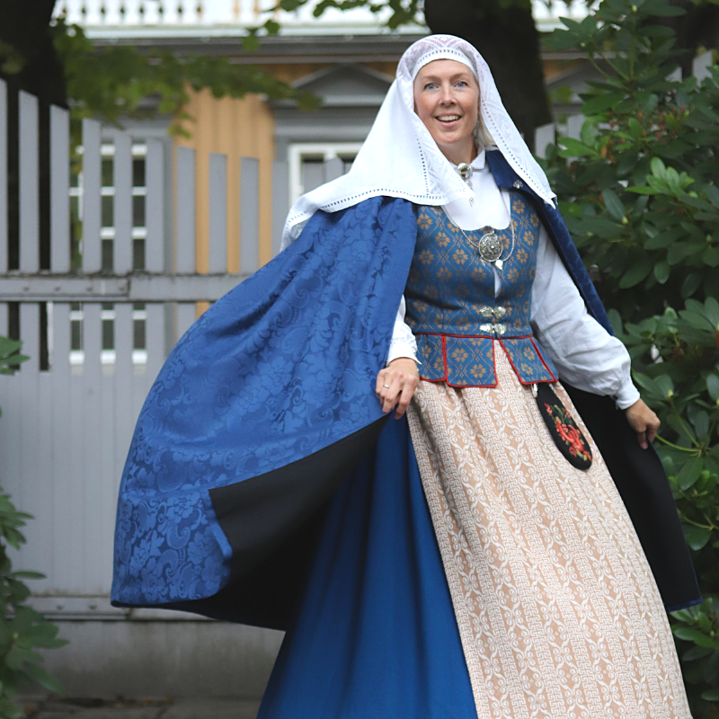 Materialpakke cape til Trønderbunad - Bilde 1