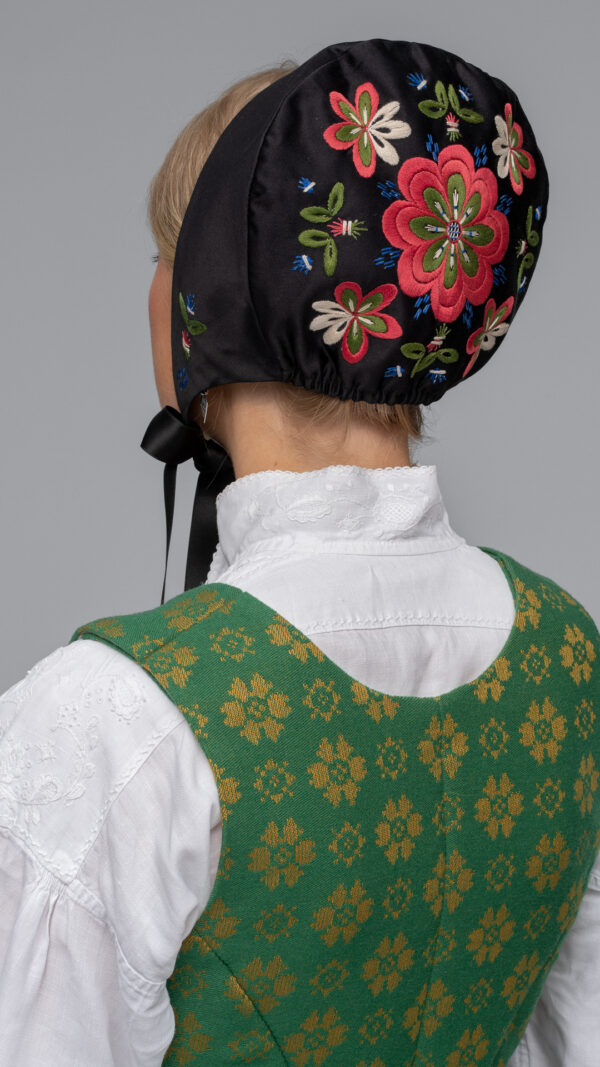 <p class="ingress">til Trønderbunaden</p>