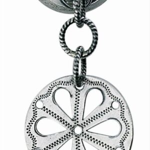 <p>Skjorten til brun mannsbunad har knapphull i halsen