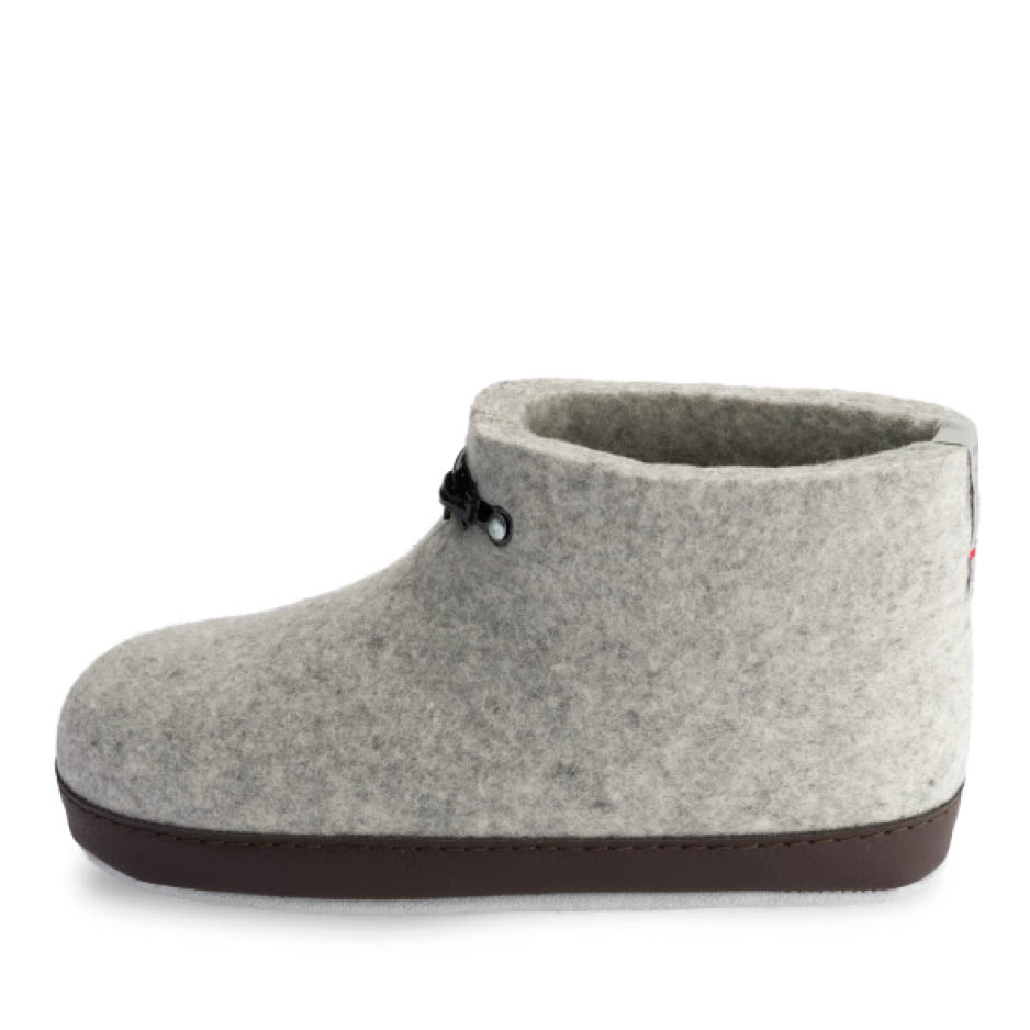 Grå tøfler i filt herre- den orginale Haustøffelen - Bilde 1