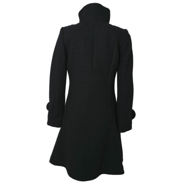 Helle tovet ullkåpe sort