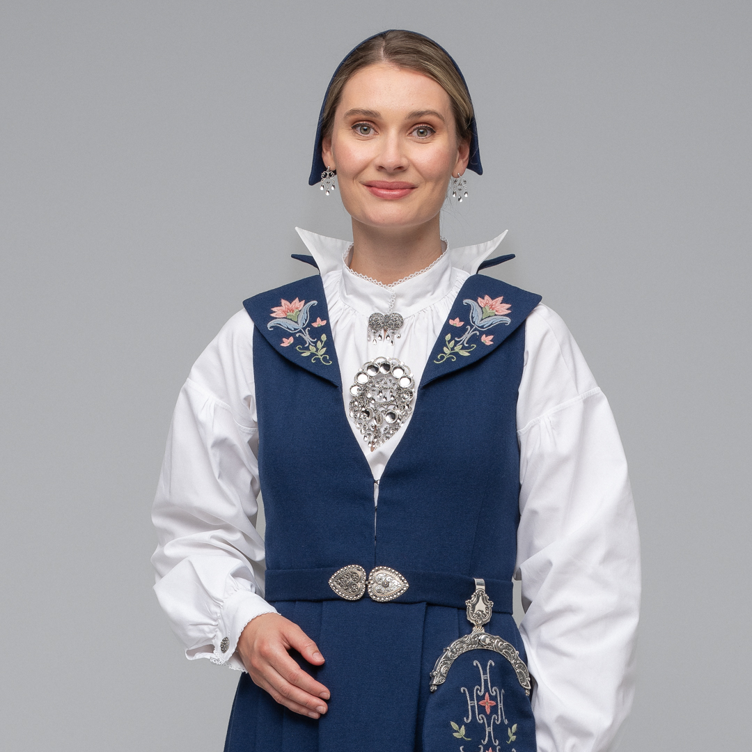 Hønefossbunaden - Bilde 1