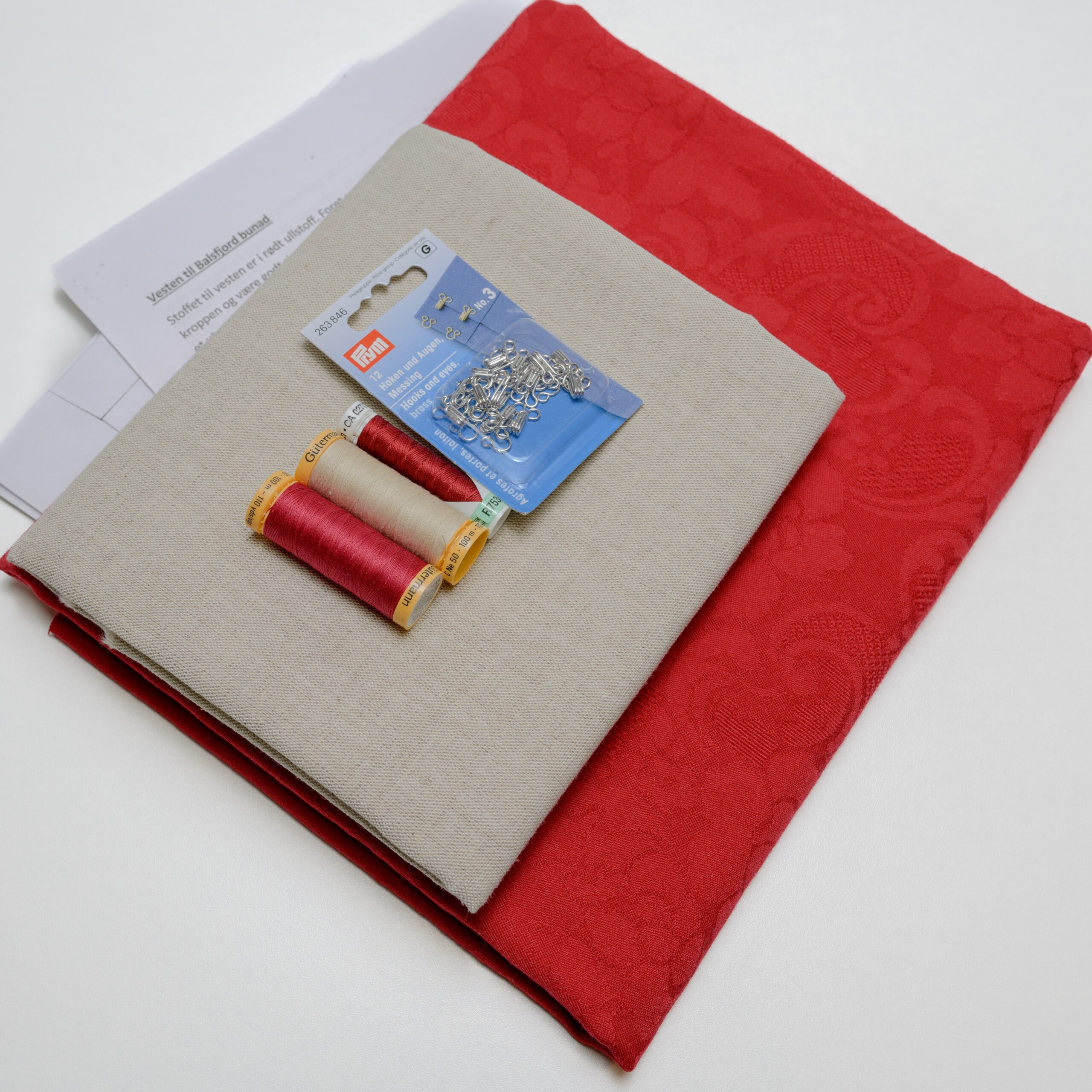 Materialpakke, rød vest til Balsfjordbunaden - Bilde 2