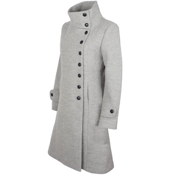 Helle tovet ullkåpe lys grå