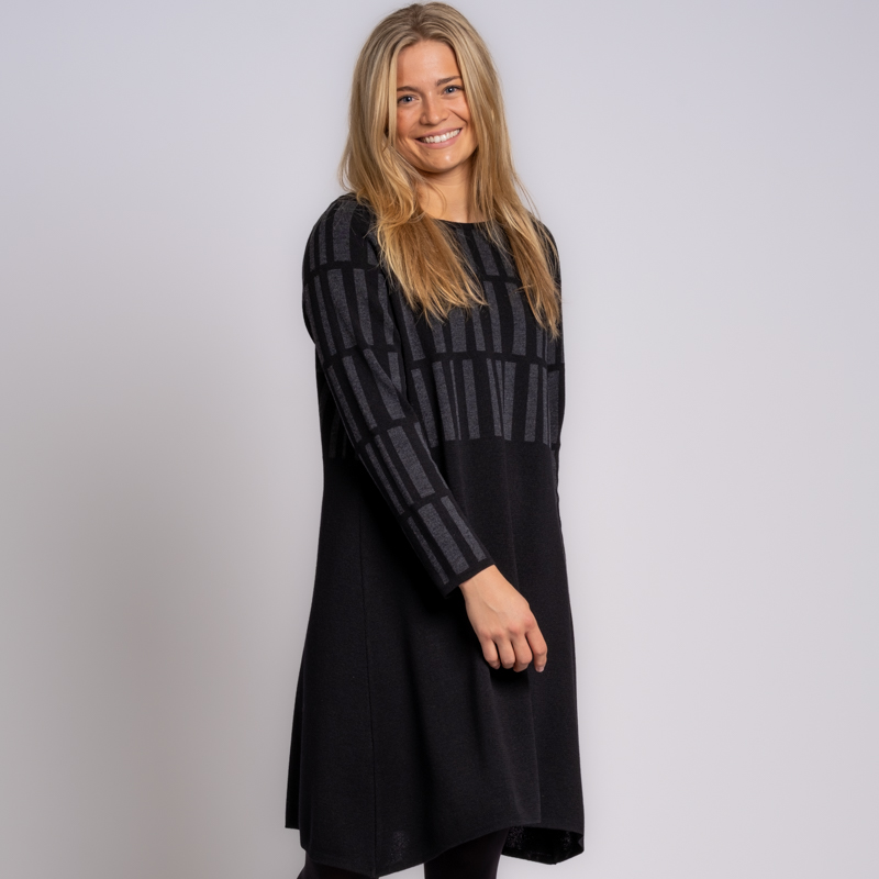 Kjole Wibeke i 100% ull - Bilde 1