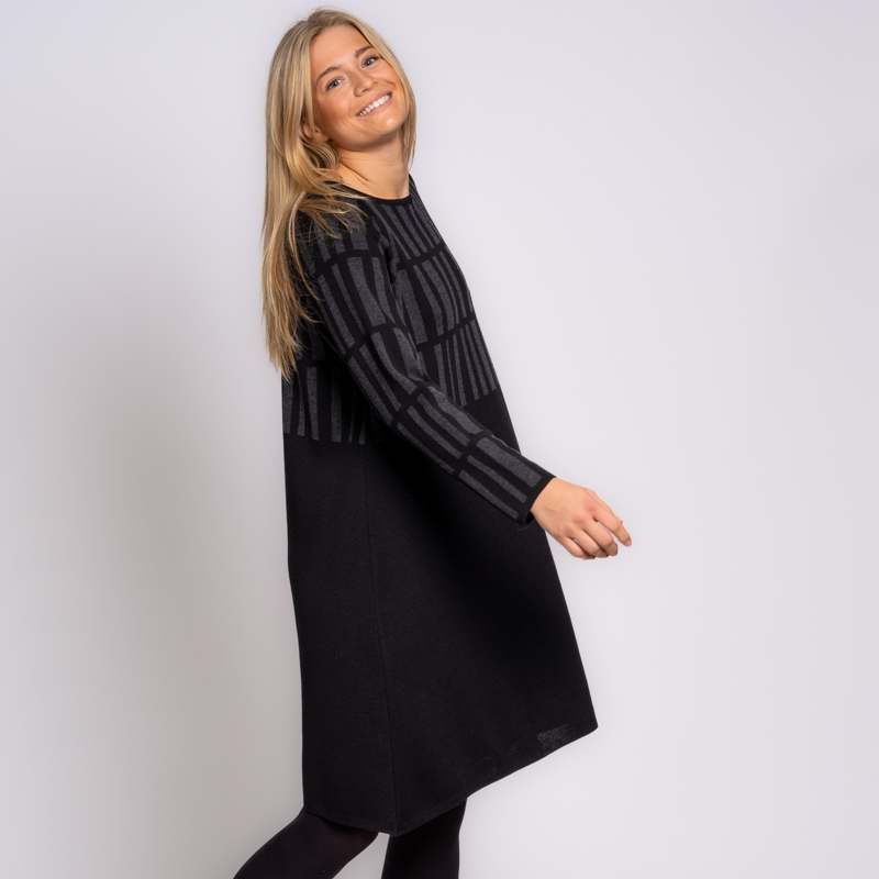 Kjole Wibeke i 100% ull - Bilde 2