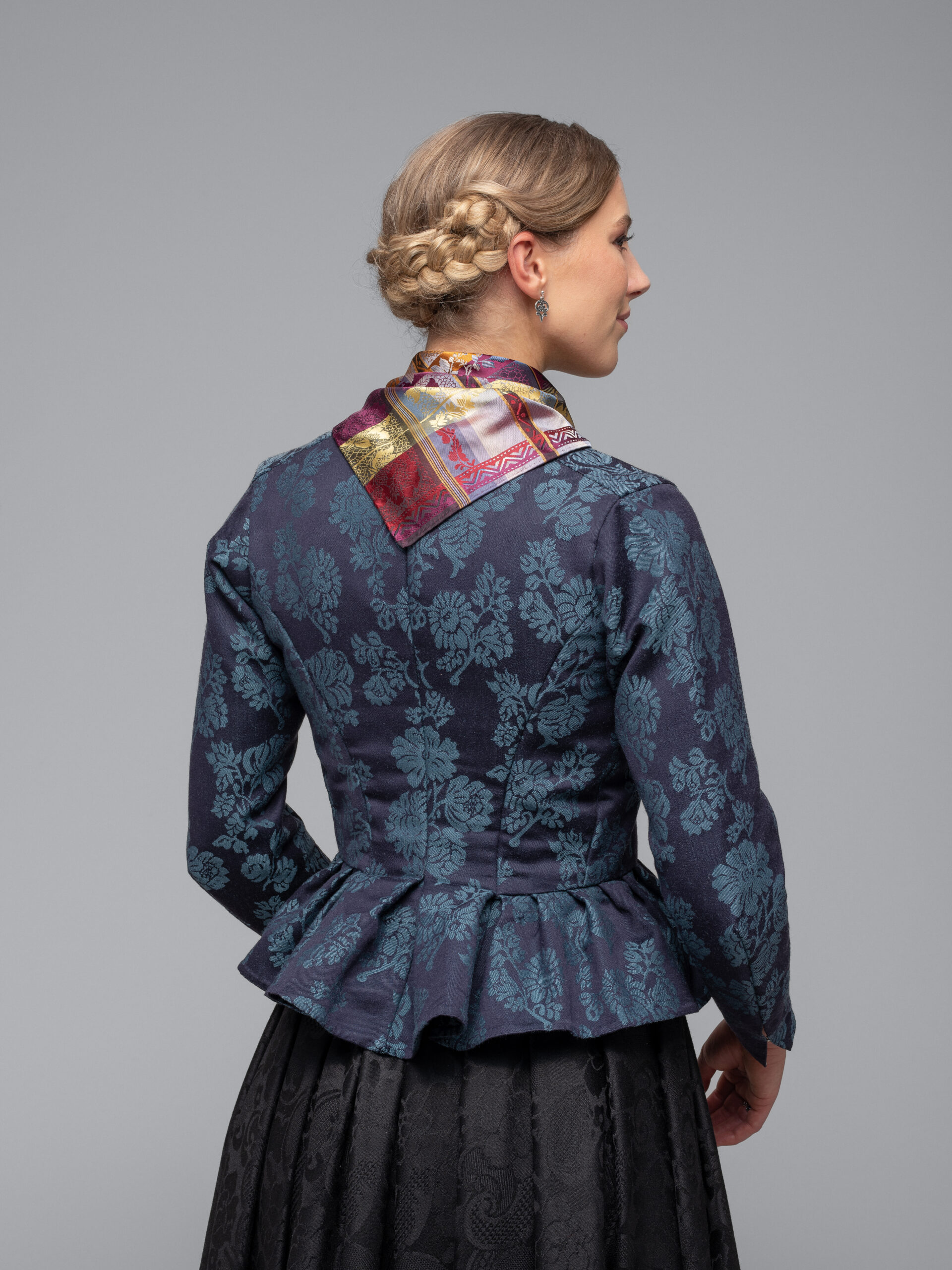 <p> </p>‘ /><img data-image-id=