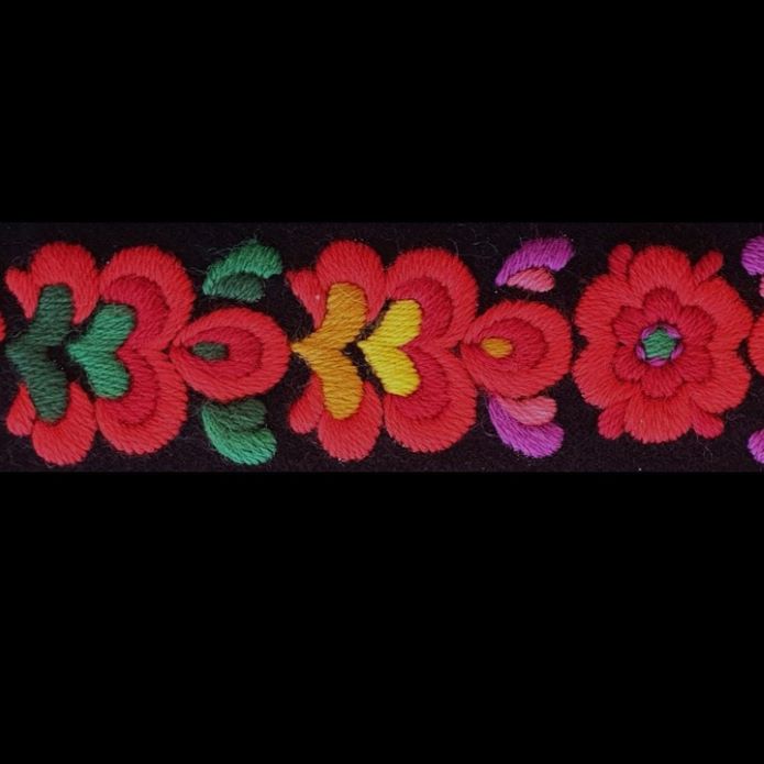 Broderingspakke til barnebunad fra Nedre Hallingdal - Bilde 2