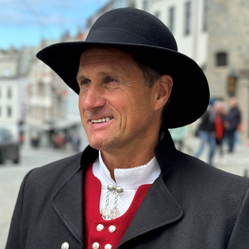 Bunadshatt, modell 4 - Bilde 2