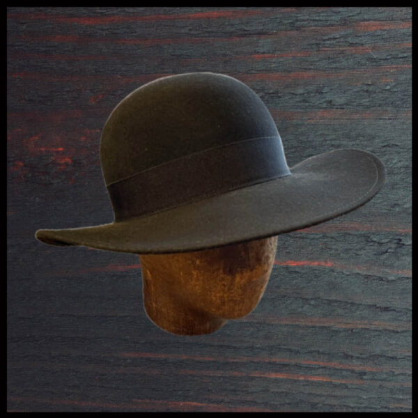 Bunadshatt, modell 4