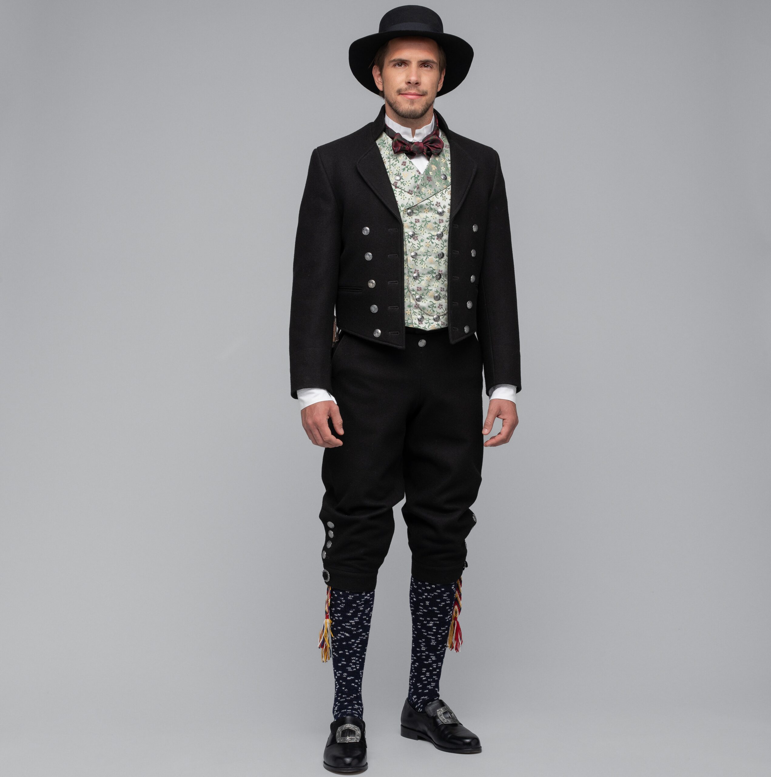 INSTRUKSJONSHEFTE OG MØNSTER, MANNSBUNADEN FOR NORDLAND OG TROMS - Bilde 1