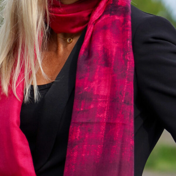 Skjerf Over the seven seas magenta