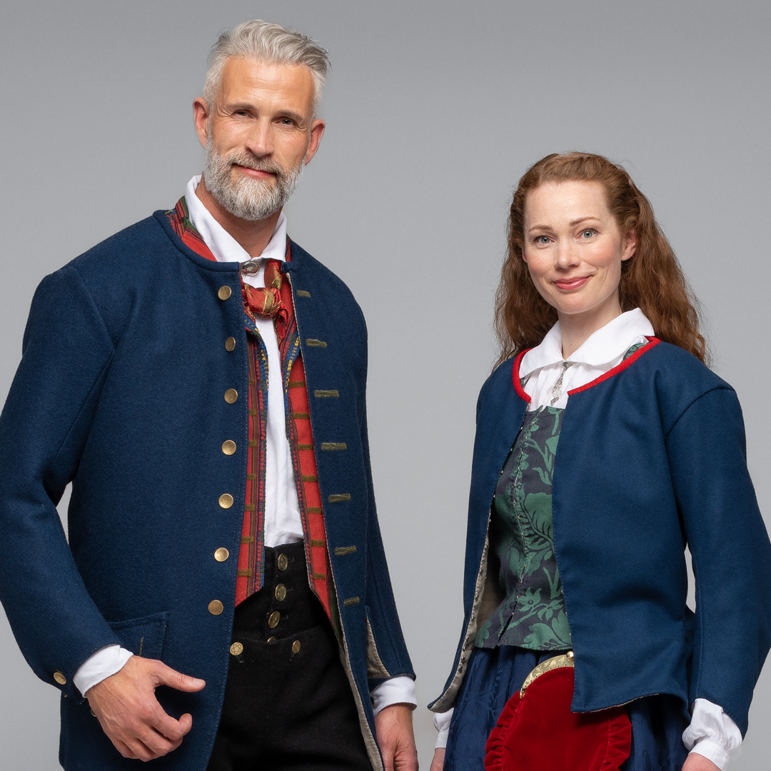 Rekonstruert bunad fra Oppdal 1790-modell - Bilde 1