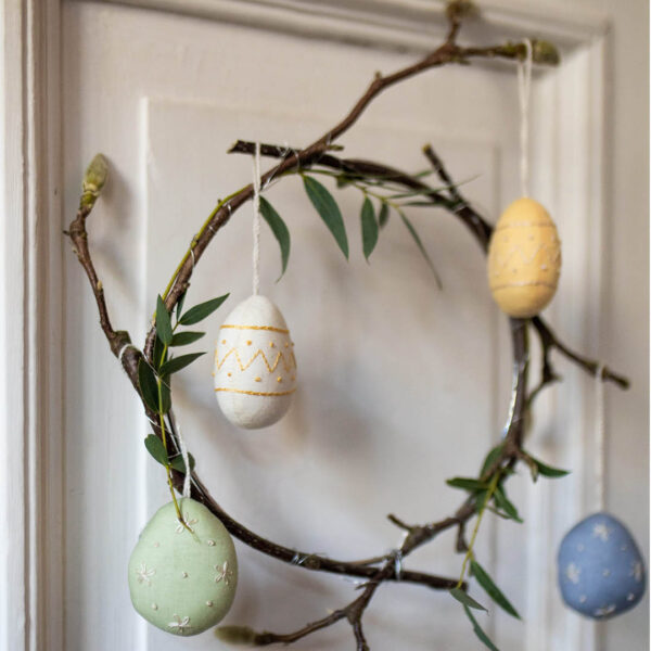 Håndbroderte Påskeegg