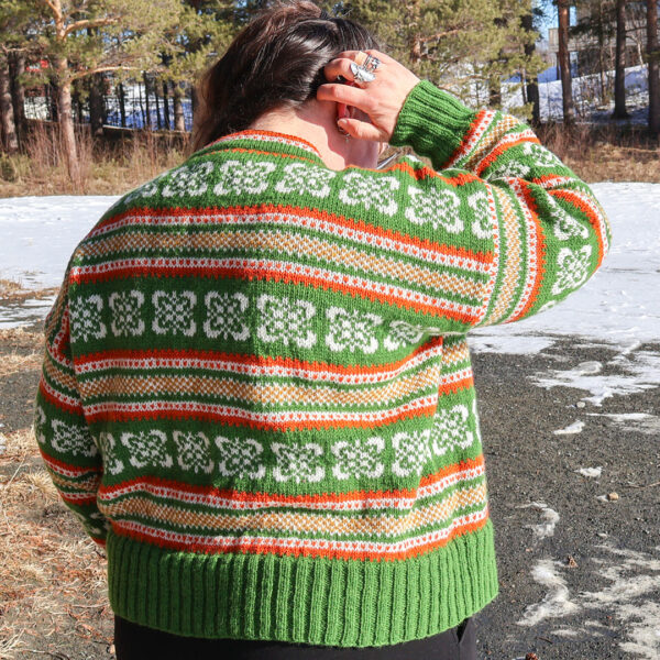 Strikkeskatt nr. 230 Hornsjøkoften