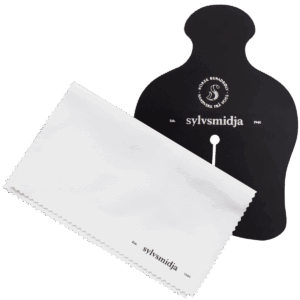 Pussebrett med klut til knappene