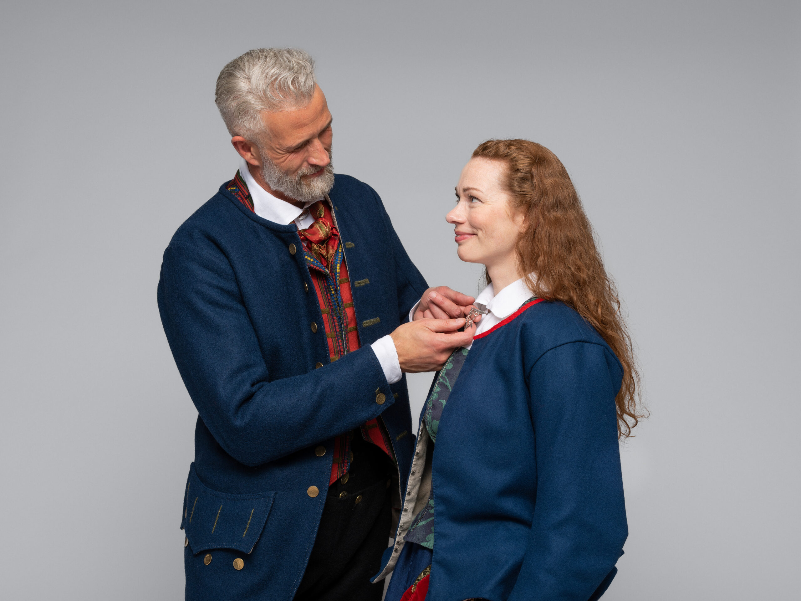 Rekonstruert bunad fra Oppdal 1790-modell - Bilde 7