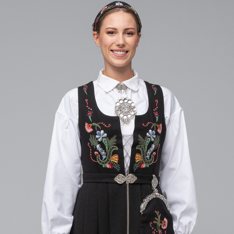 Fórpakke Ringeriksbunad - Bilde 1