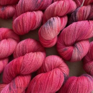 RØDE EPLA – Håndfarget Finull 100g - Bilde 2