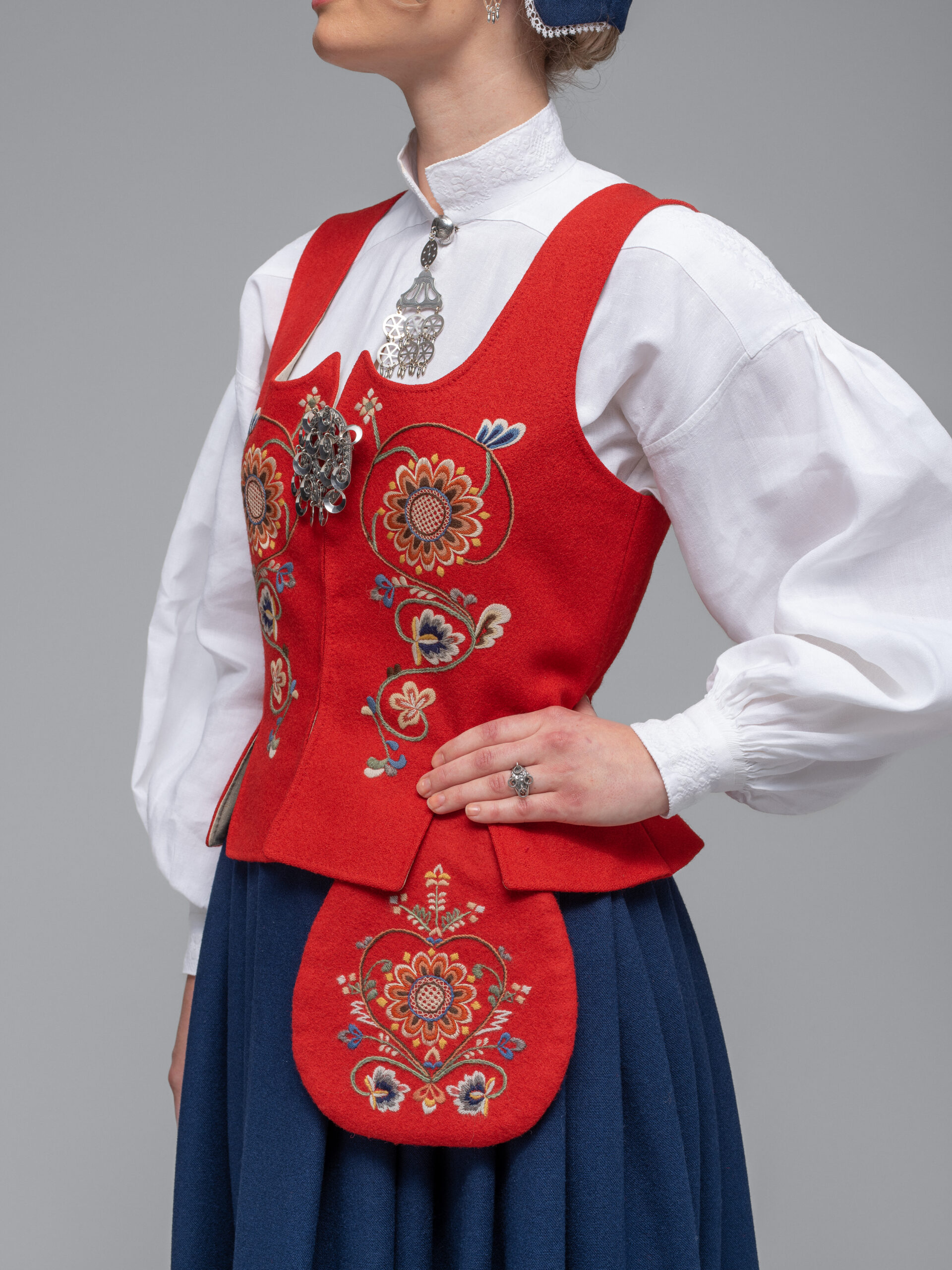 <p> </p>‘ /><img data-image-id=